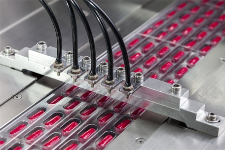 Increasing uptime on pharmaceutical filling and packaging lines